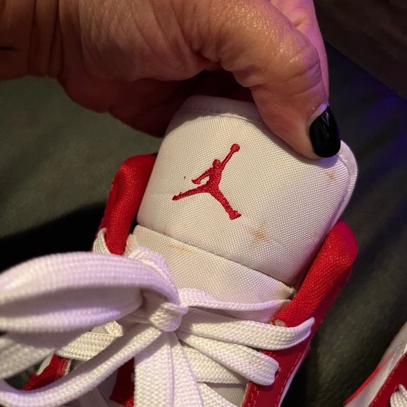 NIKE AIR JORDAN 1 LOW GYM RED WHITE GS SNEAKERS YOUTH 5.5Y/ WOMENS 7- 7.5 - Picture 7 of 7